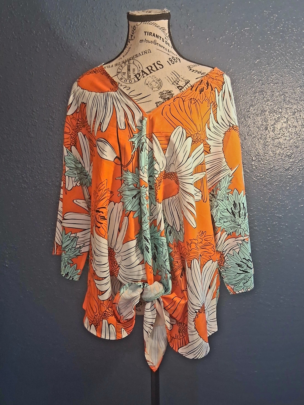 Sucrefas Women’s Orange Floral Tie-Front Top Xl